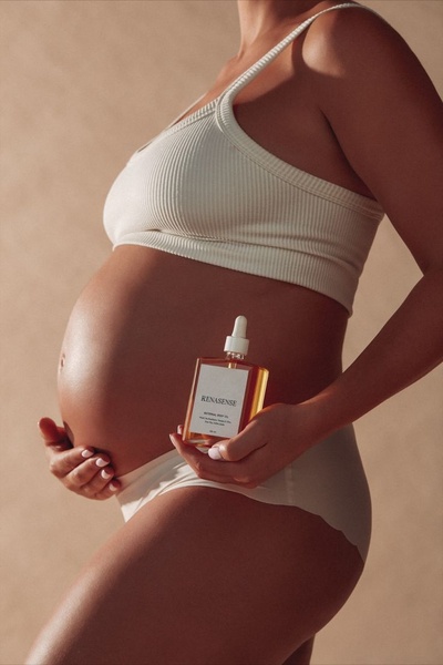 body oil, skin oil, moisturizing oil, beauty oil, skincare oil, brand awareness, editorial, luxurious, warm, neutral, brown