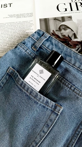 perfume, fragrance, cologne, eau de parfum, scent, product launch, flat lay, editorial, luxurious, blue, neutral
