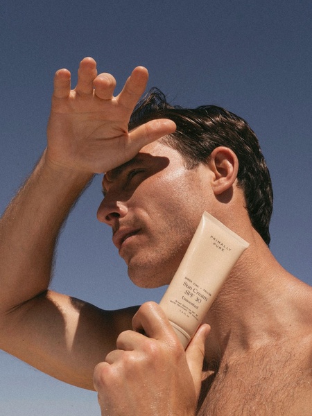 sunscreen, sun cream, spf cream, facial sunscreen, sun protection, sunblock, uv protection, product launch, lifestyle, editorial, warm, luxurious, blue, neutral