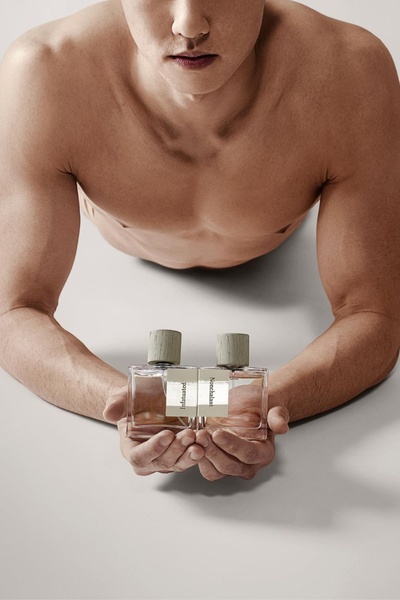 fragrance, perfume, cologne, scent, eau de toilette, brand awareness, minimalist, editorial, luxurious, calm, neutral, pink
