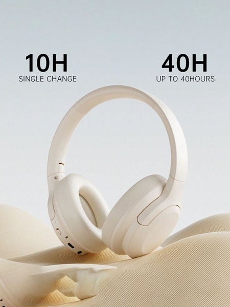 A minimalist visual comparison highlighting a ten-hour single charge versus a forty-hour total battery life for wireless headphones.