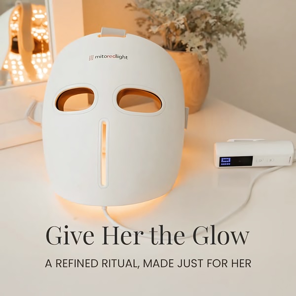 light therapy mask, red light mask, led face mask, skincare mask, facial light therapy, gift guide, brand awareness, minimalist, lifestyle, calm, luxurious, neutral