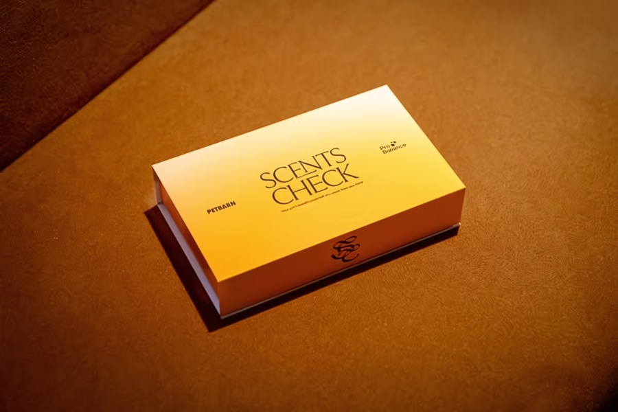 scent test kit, perfume sample set, fragrance sample box, sample kit, scent collection, new arrival, minimalist, luxurious, calm, gold, brown