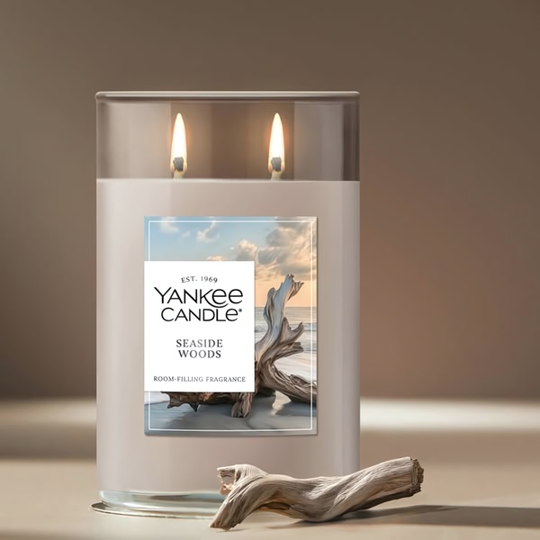 scented candle, jar candle, two wick candle, home fragrance, aromatic candle, bestseller push, minimalist, lifestyle, calm, fresh, neutral