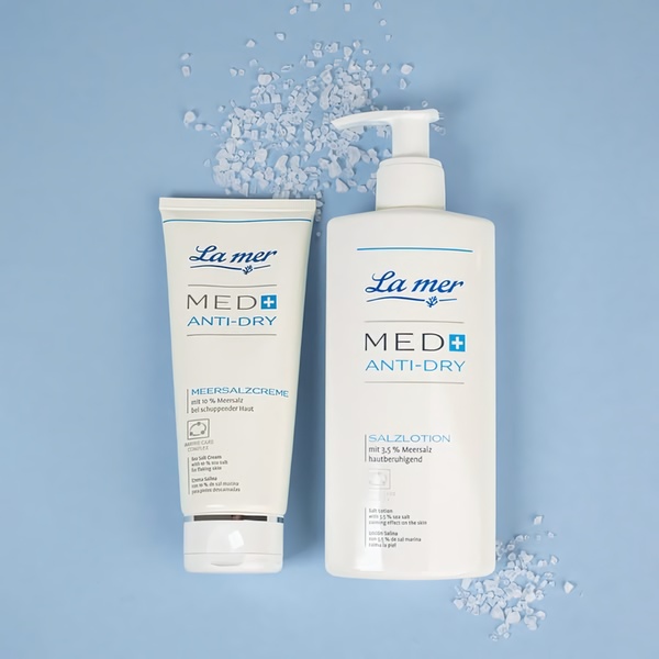 moisturizing cream, body lotion, skincare set, dry skin treatment, face cream, moisturizer, bestseller push, minimalist, flat lay, calm, fresh, blue, neutral