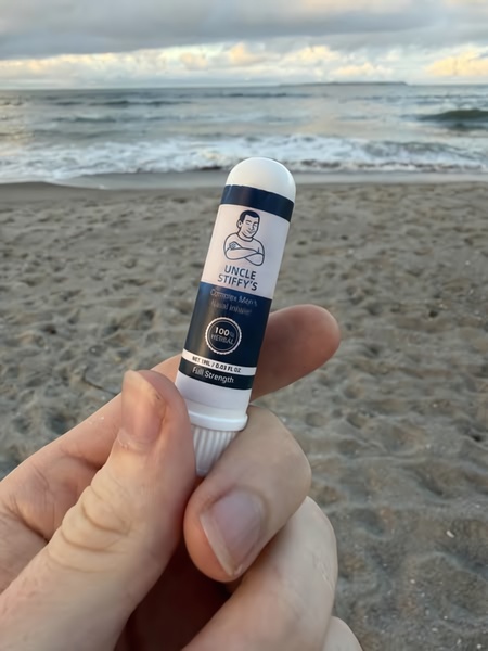 Nasal Inhaler Beach Lifestyle Shot