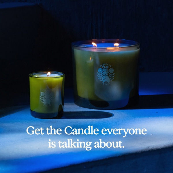 candle, scented candle, home fragrance, wax candle, aromatherapy candle, social proof, brand awareness, minimalist, luxurious, calm, blue, green