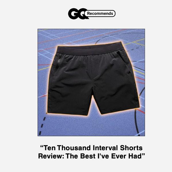 This 1:1 creative uses a clear product shot combined with a high-authority publication quote to build instant trust.