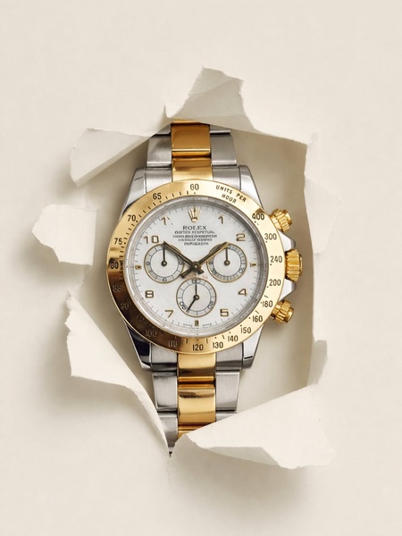 luxury watch, analog watch, wrist watch, chronograph watch, gold watch, bestseller push, minimalist, luxurious, calm, neutral, gold