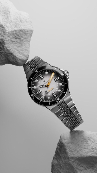 analog watch, stainless steel watch, wrist watch, mens watch, luxury watch, brand awareness, minimalist, editorial, luxurious, calm, neutral