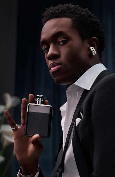 cologne, men's fragrance, scent, perfume, eau de toilette, brand awareness, editorial, lifestyle, luxurious, bold, black, neutral