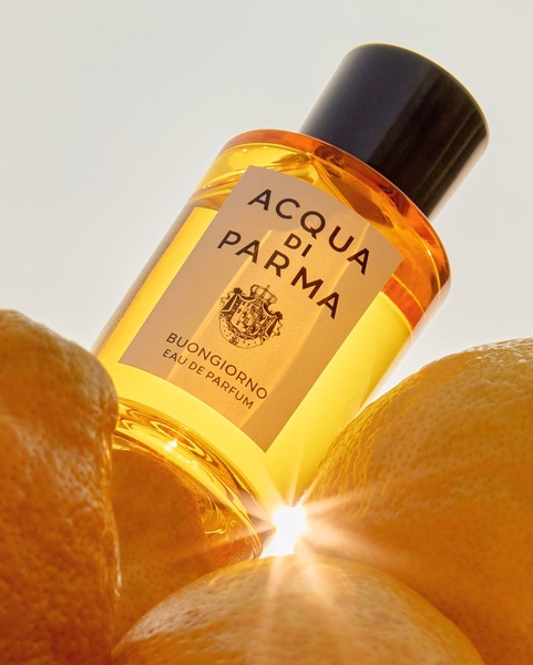 perfume, eau de parfum, fragrance, scent, cologne, bestseller push, minimalist, editorial, fresh, luxurious, yellow, neutral