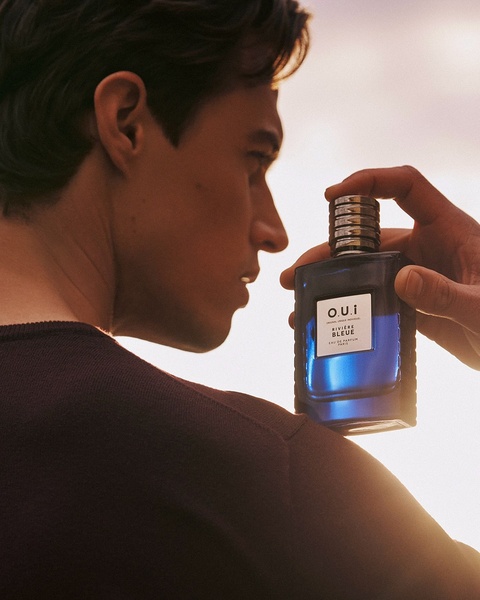 men's perfume, eau de parfum, cologne, fragrance, scent, brand awareness, lifestyle, editorial, luxurious, calm, neutral, blue, gold