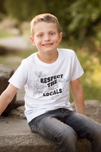 graphic t-shirt, cotton t-shirt, short sleeve shirt, crew neck tee, casual t-shirt, brand awareness, lifestyle, playful, fresh, neutral, green