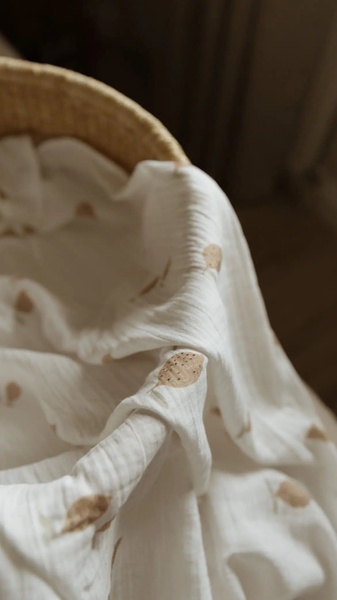 muslin swaddle, baby blanket, muslin blanket, swaddling cloth, receiving blanket, new arrival, minimalist, lifestyle, calm, warm, neutral