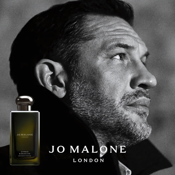 perfume, cologne, fragrance, eau de toilette, scent, brand awareness, editorial, luxurious, neutral, black