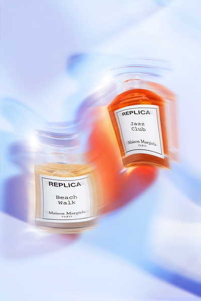 perfume, cologne, fragrance, eau de toilette, scent, bestseller push, minimalist, calm, luxurious, neutral, blue, orange