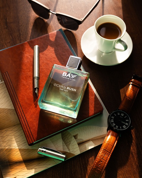 cologne for men, men's perfume, eau de parfum, fragrance bottle, men's fragrance, bestseller push, lifestyle, flat lay, luxurious, trustworthy, brown, neutral
