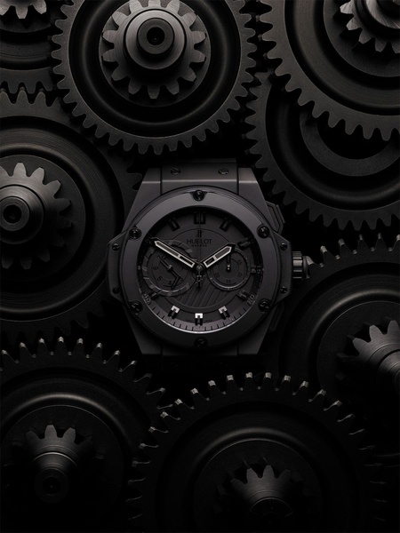 luxury watch, analog watch, wrist watch, chronograph watch, mens watch, brand awareness, minimalist, editorial, luxurious, bold, black, neutral