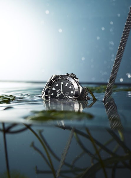 luxury watch, analog watch, waterproof watch, steel watch, wrist watch, brand awareness, lifestyle, editorial, luxurious, calm, blue, neutral