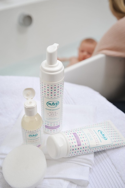 baby skincare, baby body wash, baby lotion, baby bath oil, baby bath products, bestseller push, lifestyle, calm, fresh, neutral, pastel