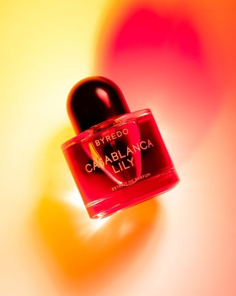 perfume, fragrance, extrait de parfum, scent, cologne, brand awareness, minimalist, luxurious, bold, red, yellow, orange