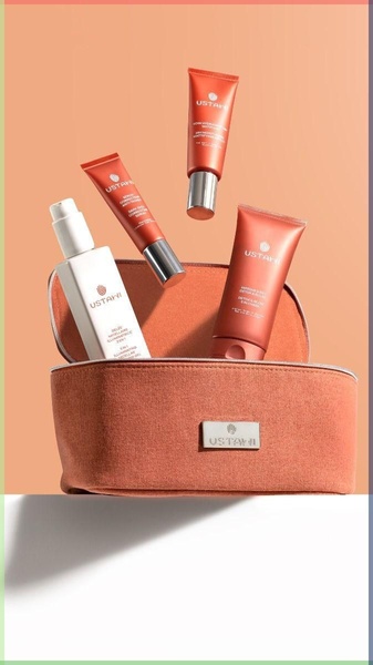 skincare set, face serum, face mask, facial cleanser, skincare products, cosmetic bag, bestseller push, minimalist, fresh, calm, neutral, orange