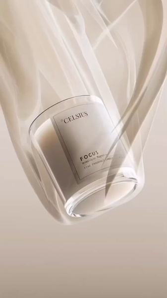 scented candle, glass jar candle, home fragrance, decorative candle, luxury candle, brand awareness, minimalist, editorial, calm, luxurious, neutral