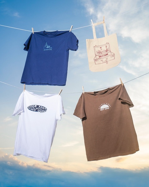 graphic t-shirt, cotton t-shirt, canvas tote bag, crew neck shirt, casual shirt, tote bag, new arrival, lifestyle, calm, fresh, blue, neutral