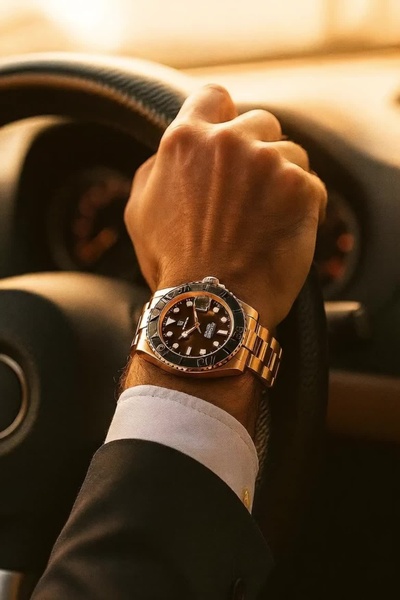 luxury watch, wrist watch, analog watch, dress watch, mens watch, brand awareness, lifestyle, editorial, luxurious, calm, gold, brown, neutral