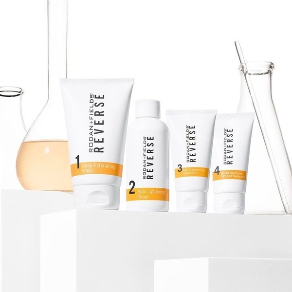 skincare set, skin lightening kit, face care routine, brightening skincare, exfoliating face wash, skin toner set, spf skincare bundle, bundle offer, product launch, minimalist, trustworthy, fresh, neutral, orange