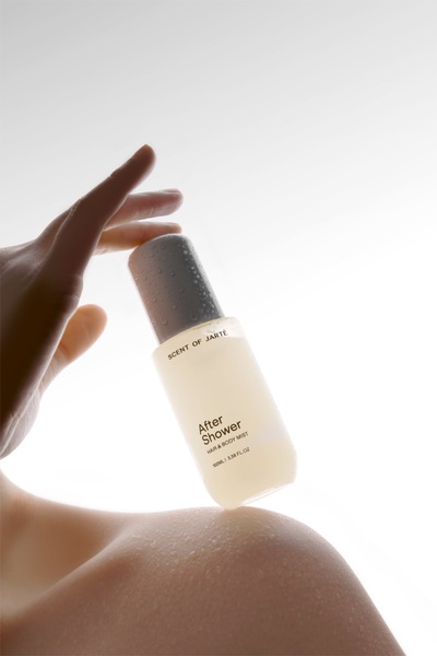 body mist, hair mist, body spray, perfume mist, scented spray, product demo, minimalist, lifestyle, fresh, calm, neutral