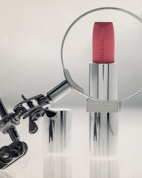lipstick, makeup, lip color, cosmetics, beauty product, product demo, minimalist, editorial, luxurious, calm, pink, neutral