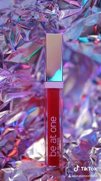 lip gloss, liquid lipstick, lip makeup, red lip gloss, cosmetics, new arrival, brand awareness, minimalist, lifestyle, energetic, playful, purple, pink, red