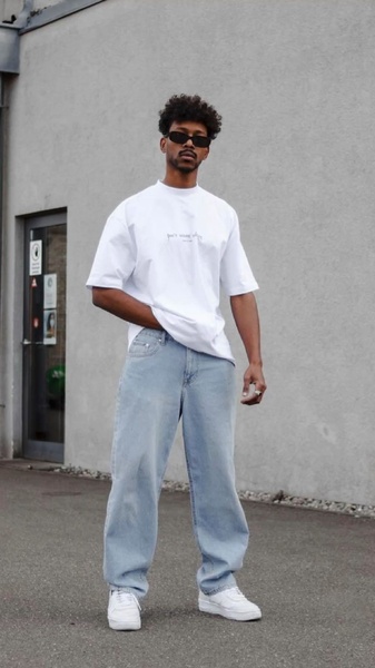 white t-shirt, cotton t-shirt, oversized t-shirt, crew neck shirt, graphic t-shirt, new arrival, lifestyle, calm, fresh, neutral