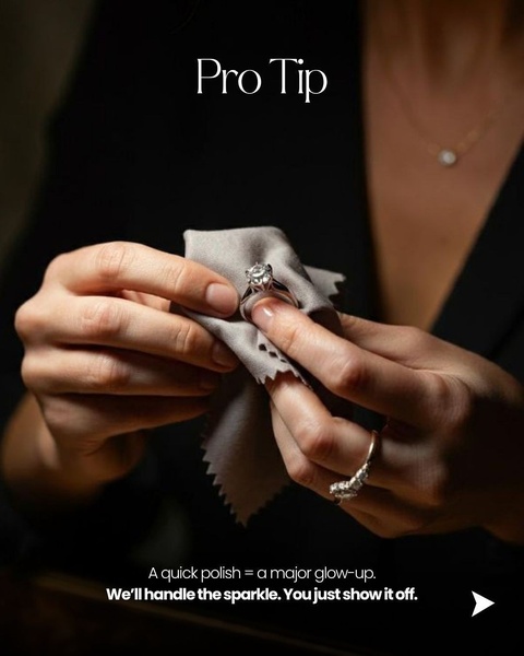 jewelry polishing cloth, ring cleaning cloth, jewelry cleaning cloth, silver polishing cloth, jewelry care cloth, polishing cloth, brand awareness, bestseller push, lifestyle, editorial, luxurious, trustworthy, black, neutral