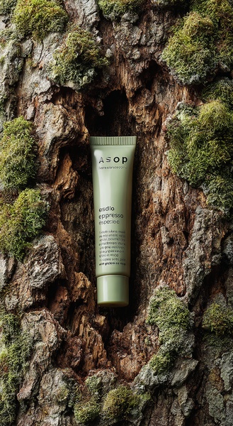 face moisturizer, skin cream, skincare tube, facial lotion, beauty product, brand awareness, minimalist, editorial, calm, fresh, green, brown