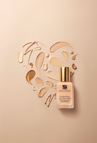 liquid foundation, face makeup, foundation makeup, cosmetic foundation, liquid face makeup, bestseller push, minimalist, flat lay, calm, luxurious, neutral