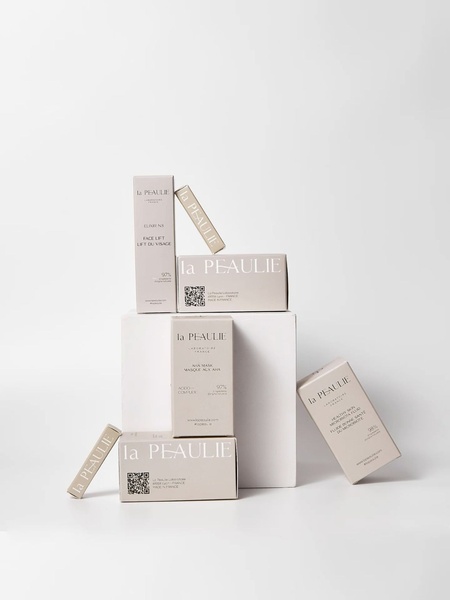 face serum, face mask, skin fluid, skincare products, cosmetic packaging, brand awareness, minimalist, calm, trustworthy, neutral