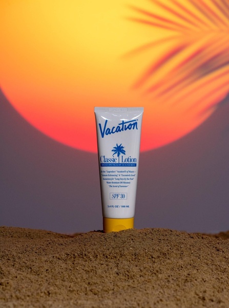 sunscreen, sun protection, lotion, sunscreen lotion, spf lotion, new arrival, brand awareness, minimalist, lifestyle, energetic, warm, orange, yellow, neutral, summer sale