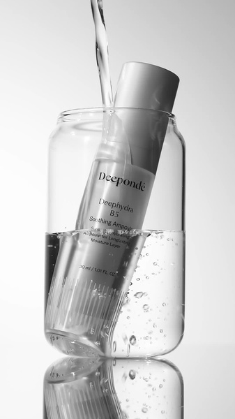 face serum, hydrating serum, skincare ampoule, soothing serum, facial treatment, moisturizing serum, product demo, minimalist, editorial, calm, fresh, neutral