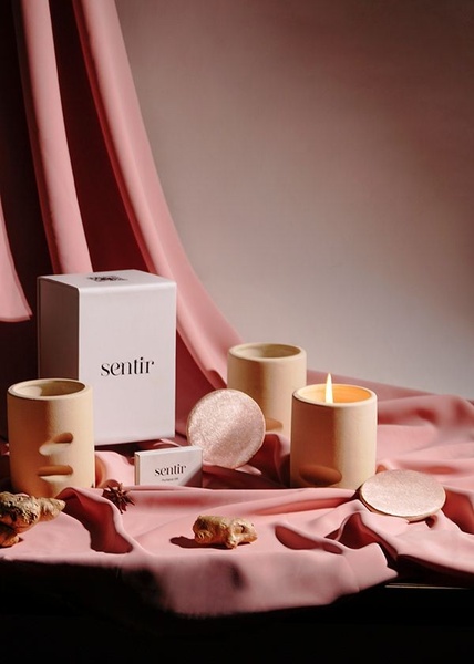 scented candle, jar candle, pillar candle, home fragrance, decorative candle, brand awareness, minimalist, editorial, calm, luxurious, pink, neutral