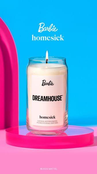candle, scented candle, jar candle, home fragrance, soy candle, aromatherapy candle, decorative candle, product launch, brand awareness, minimalist, playful, fresh, blue, pink