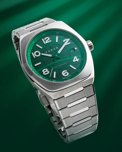 wrist watch, metal watch, analog watch, steel watch, luxury watch, bestseller push, minimalist, editorial, luxurious, trustworthy, green, neutral