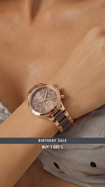 wrist watch, analog watch, metal watch, ladies watch, chronograph watch, discount offer, lifestyle, editorial, luxurious, calm, neutral, gold