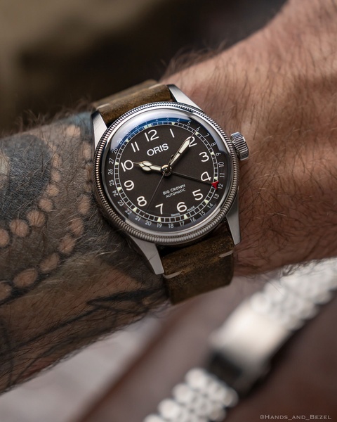 analog watch, leather strap watch, automatic watch, mens watch, wrist watch, product demo, lifestyle, trustworthy, luxurious, brown, neutral