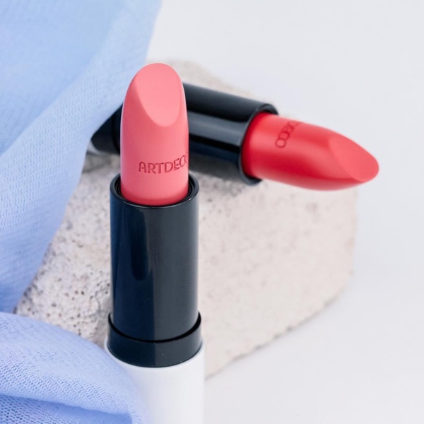 lipstick, matte lipstick, makeup, lip color, beauty product, bestseller push, new arrival, minimalist, fresh, calm, neutral, pink, red