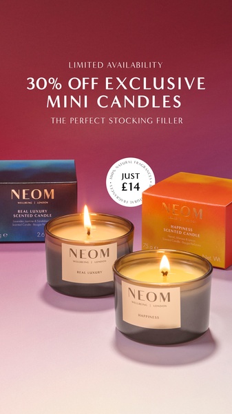 scented candle, mini candle, luxury candle, home fragrance, aromatic candle, discount offer, gift guide, holiday sale, minimalist, editorial, luxurious, calm, purple, pink, neutral, christmas