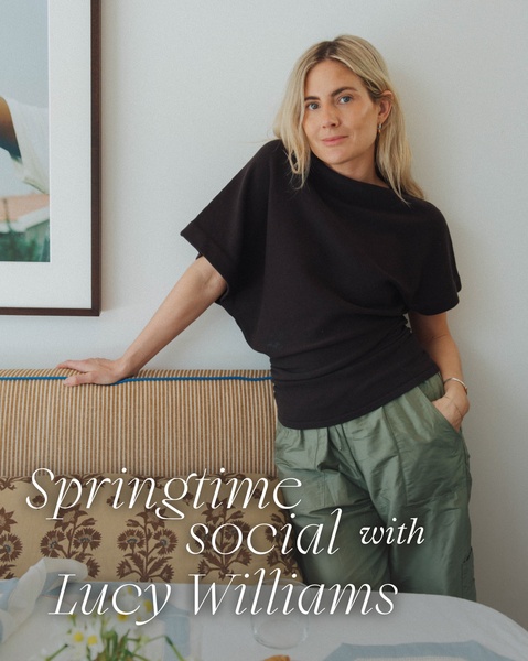 oversized t-shirt, boxy tee, relaxed fit top, short sleeve shirt, casual top, everyday t-shirt, brand awareness, social proof, lifestyle, editorial, calm, warm, neutral, black, green, spring campaign