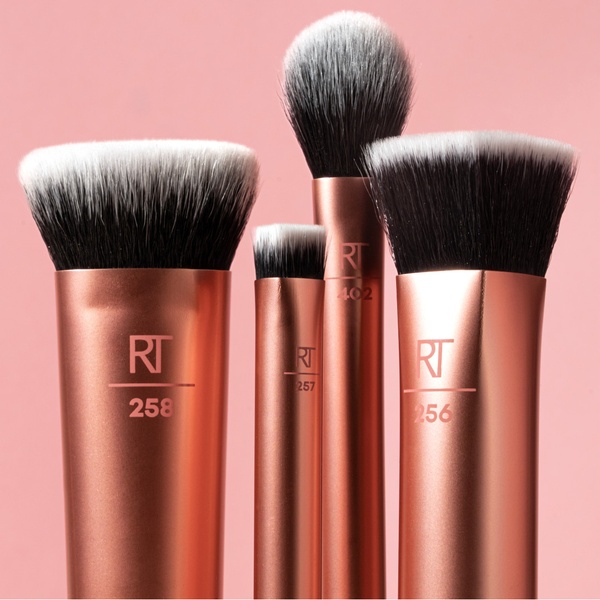 makeup brushes, cosmetic brushes, face makeup tools, beauty brushes, foundation brush, bestseller push, minimalist, fresh, calm, pink, neutral